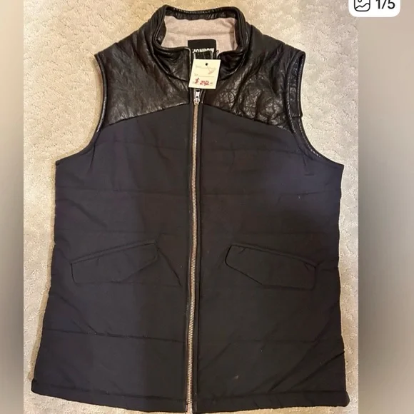 🖤 City Chic: Monrow Flatiron Puffer Vest w/ Faux Leather Trim – NWT Size S 🖤 - Picture 4 of 11
